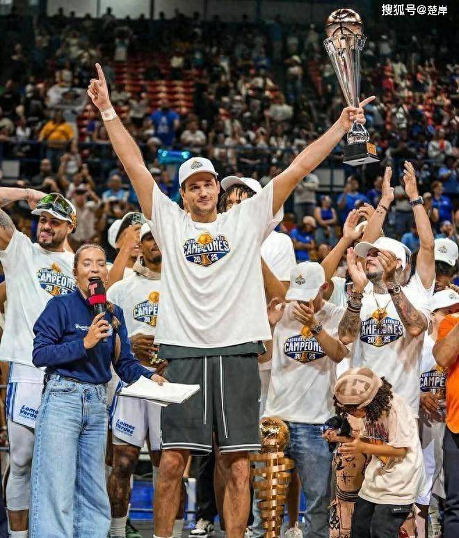 雄鹿B队完胜猛龙，加里纳利爆发神勇的简单介绍