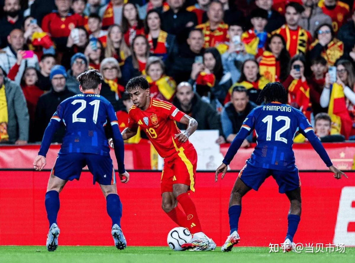 九游娱乐网页-欧国联强势对手交锋，全场观众热情高涨的简单介绍