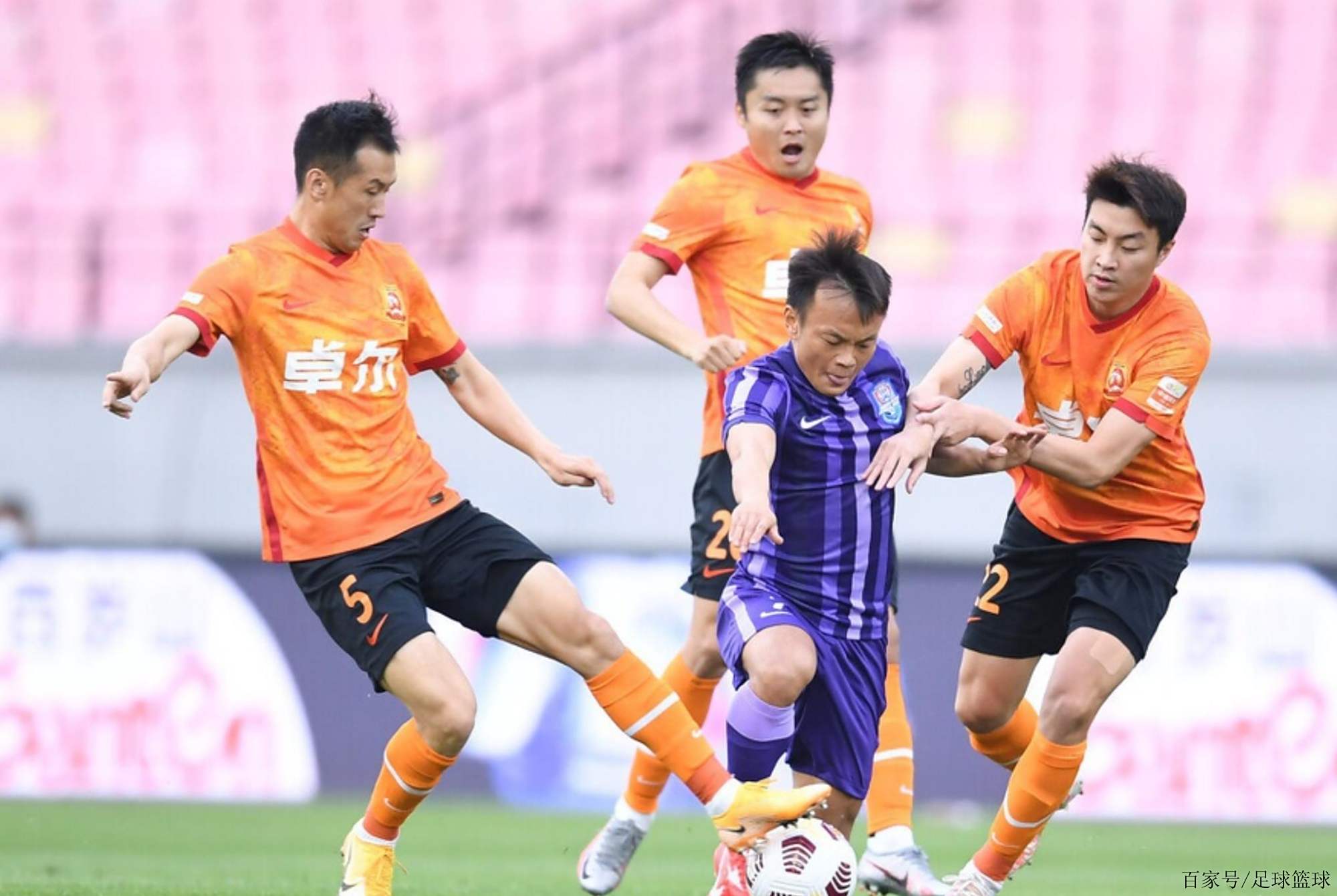 关于鲁能主场战平泰达，保持稳定发挥的信息