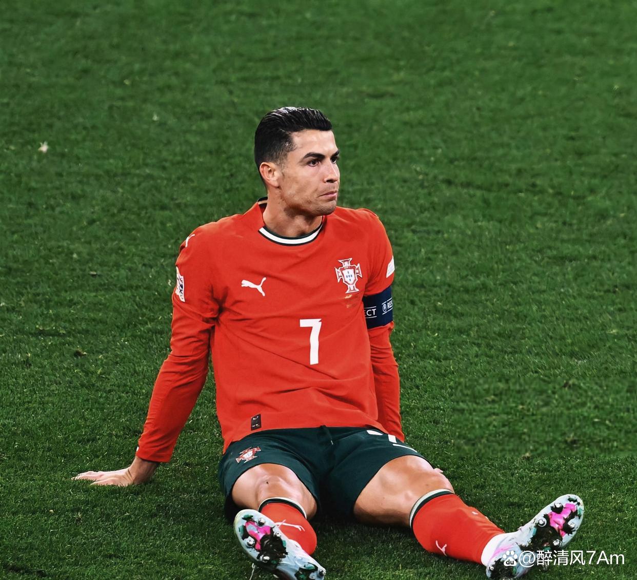 九游娱乐app下载-包含欧国联赛：一场胜利，一场失利，球迷心情激动的词条