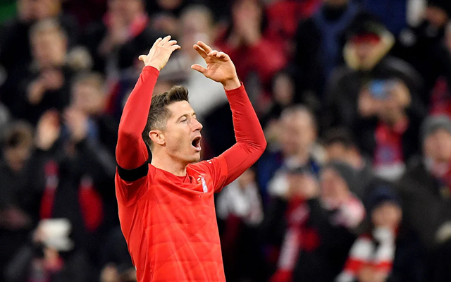 九游娱乐网站-包含珀德博恩力争三分，斗志高昂的词条