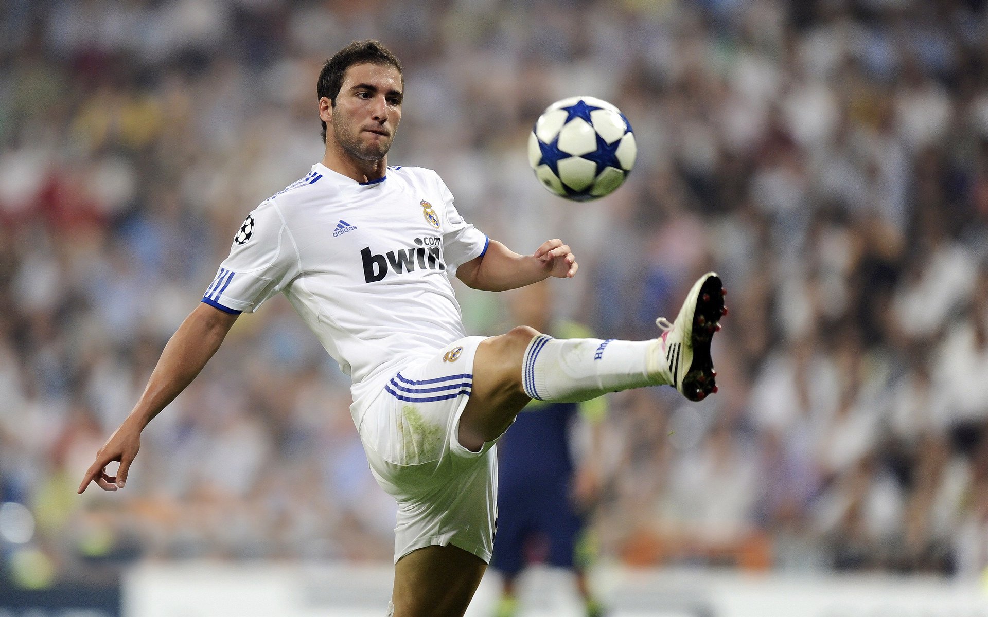 意甲焦点战启示录,西班牙式战术如何攻克法国足球高墙