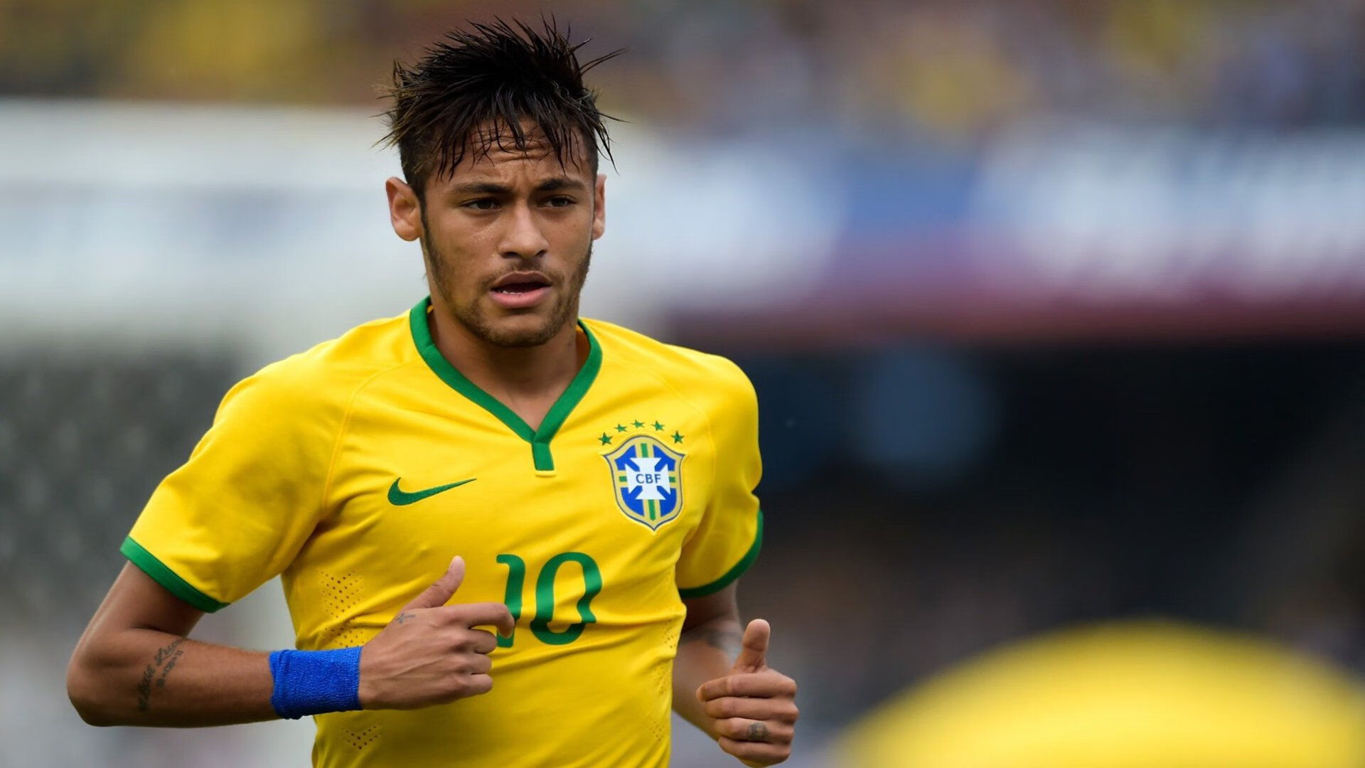 绿茵场上的双重奏，德布劳内爆发引领潮流，阿尔及利亚坚韧击败卡塔尔